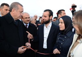 Nişan yüzüklerini Erdoğan taktı