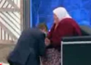 Ruslar Türk Kadınını Ayakta Alkışladı