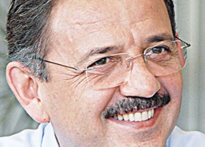 Özhaseki, CHP’li Baykal ile Kart’tan Tazminat Kazandı