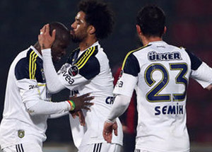 Fener İkinci Yarıda Coştu