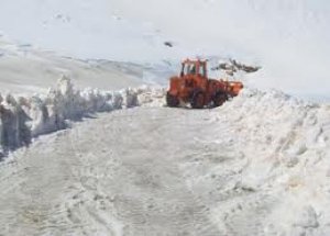 Ardahan’da Ulaşıma Kar Ve Tipi Engeli