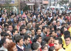 Batı Taklitçilerinin İstediği Oldu