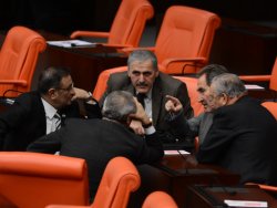CHP'den Ertuğrul Günay'a destek