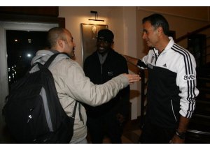 Niang, Takım Arkadaşlarıyla Tanıştı
