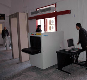 X-Ray cihazından geçerken kalp krizinden öldü