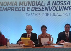 CHP, Enternasyonal'ı Karıştırdı