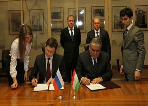 Rusya, Tacikistan’a Petrol Ürünleri İhraç Edecek