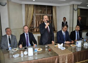 Siirt'te 100 kişi 100 aileye 'kardeş aile' oldu