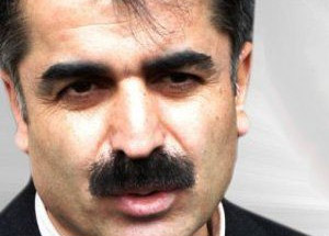 Şimdi de Osmanlı'ya Dil Uzattı