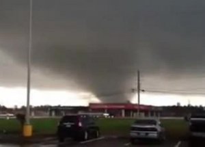 Mississippi’yi Vuran Dev Hortum Kamerada