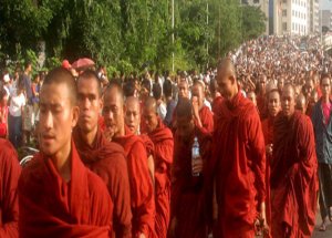 Gazze’de Siyonist Arakan’da Budist