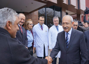 Kılıçdaroğlu, tedavi gören Demirel'i ziyaret etti