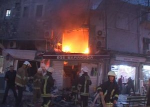 Dalgıç tüpü patladı, Kemeraltı Çarşısı savaş alanına döndü