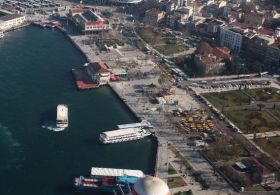 Topbaş'tan Kadıköy'e eleştiri