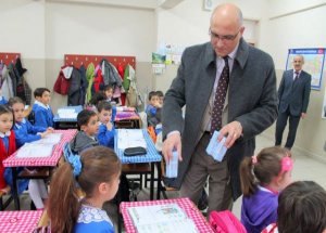 Turhal’da okul sütü dağıtımı başladı