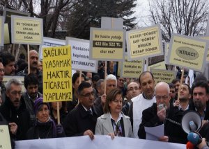 Meclis Önünde Protesto