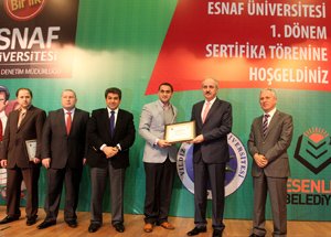 Esenler Esnafı Üniversiteli Oldu