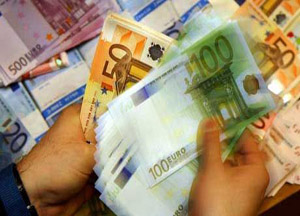 6 Yunan adasına 8,4 milyon Euro ödedi