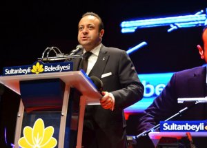 Başbakanımızın mahkumiyeti adalet şiiriyle bozuldu