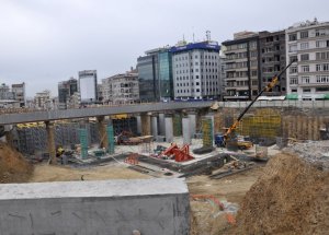 Taksim’de bulunan tarihi kemer kaldırılacak