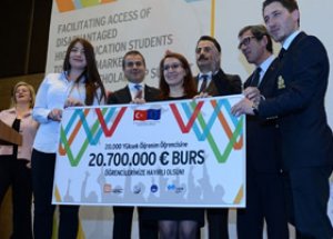 20 Bin Öğrenciye Burs Müjdesi
