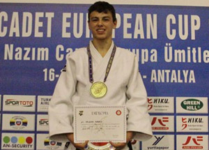 Oğuzhan Karaca, Judoda Altın Madalya Kazandı