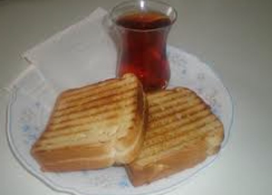Tost Yiyip, Çay İçerken Dikkat Edin!