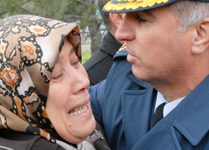 'Komutanını Bir Görsem'