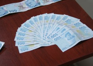 Sahte Paraları Bagajda Unuttu