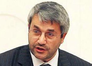 Bakan 'Babayiğitleri' Fırçaladı