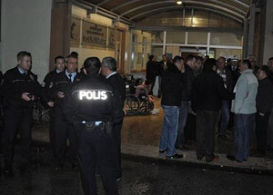Hastane Bahçesinde Dehşet
