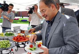'Diyet yapmadan 10 kilo verdim'