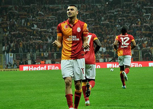 Aslandan Real'e Gözdağı