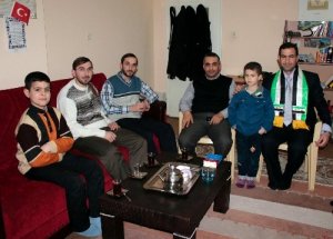 Savaş Mağduru Suriyelilerle Dost Oldu