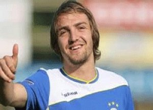 Caner’i Yaralayan Taraftar Aranıyor