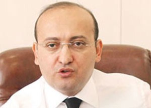 Yalçın Akdoğan'dan Eleştirilere Cevap