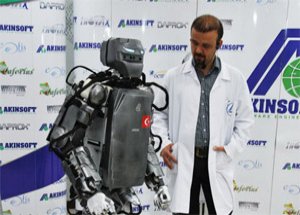 İşte Yerli İnsansı Robot AKINCI-2