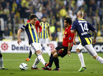 Fener Zirve Yarışını Bırakmadı