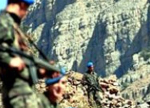 Asker Tetikte, PKK'lılar Mağarada Bekliyor
