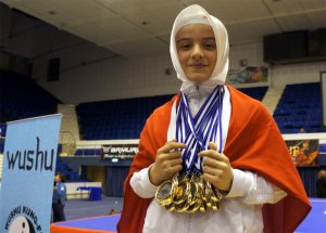 Arkadaşlarından Başörtülü Şampiyona Büyük Jest