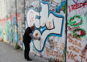 Filistinlilerden Utanç Duvarına 'Resimli' Protesto