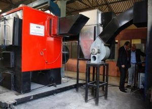 Tavuk gübresini yakıt olarak kullandı