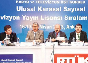 Yayın İhalesi Tartışmaların Odağında