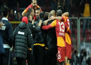 Galatasaray'a Tek Devre Yetti!