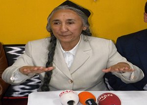 Dünya Doğu Türkistan’ı Görmezden Geliyor