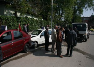 Bursa'da 7 Otomobil Birbirine Girdi