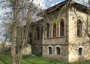 90 Yıllık Taş Mektep Eski İhtişamına Kavuştu
