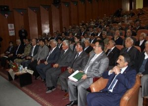 Vali Tekinarslan Muhtarlarla Bir Araya Geldi