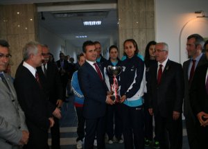 Bakan Kılıç’tan Belediyespor’a Destek