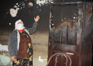 Evi Yanan Yaşlı Kadın Yardım Bekliyor